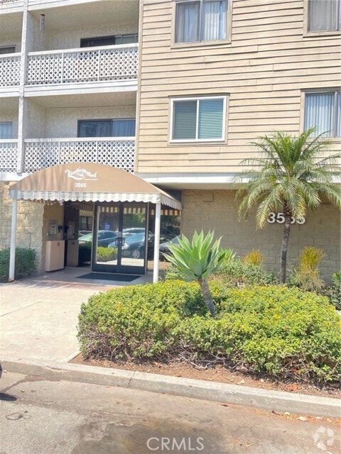 Building Photo - 3565 Linden Ave Unit 253 Rental