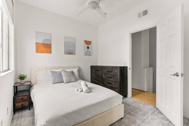 641 Sweet Pea Pl Unit SI FL1-ID1559840P