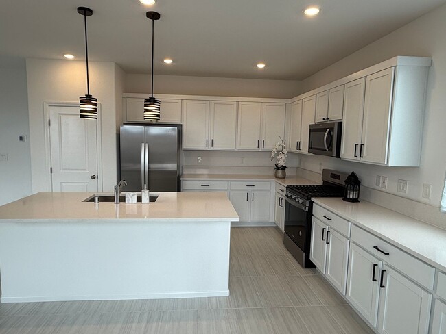 Brand new Southwest 3 bedrooms 2.5 bathrooms - Brand new Southwest 3 bedrooms 2.5 bathrooms House