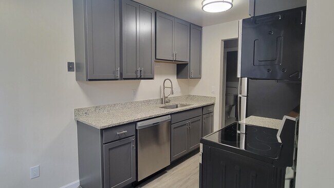 Photo - Sheraton Place Apartments