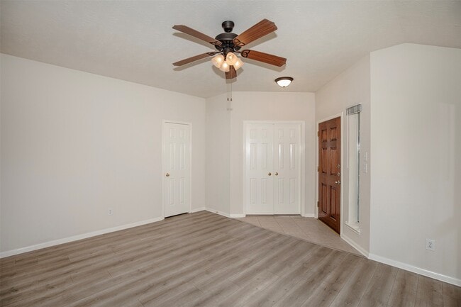 Photo - 876 Schooner Cove Ln
