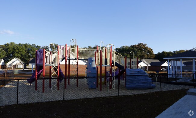 Photo - Bennett Pointe