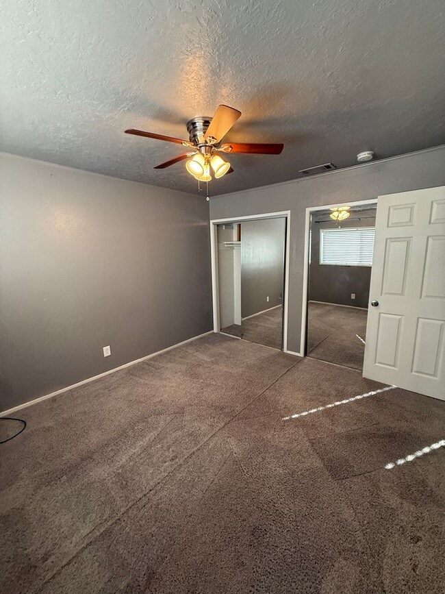 Photo - Peaceful Setting with Central Location!