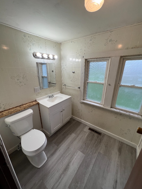 Photo - 12 W 36th St