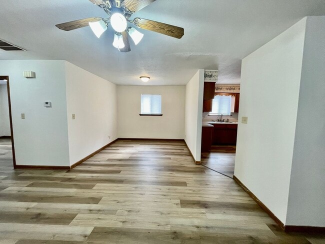 Photo - 2146 E Bennett St