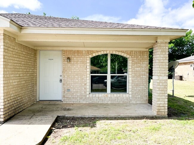 Photo - 204 Dale Earnhardt Dr Unit A