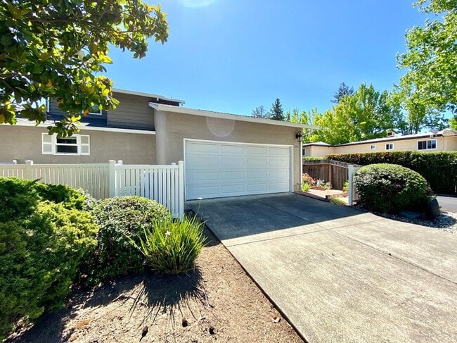 Photo - Beautifully Renovated Napa Townhome in Pri...