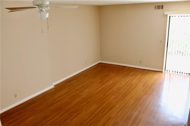 Photo - 1000 Mallery St Unit 68