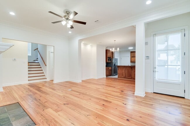 Photo - Beautifully Renovated 4-Bedroom Home in Stonehaven on the River