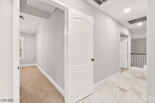Building Photo - 8528 Sierra Cima Ln Rental