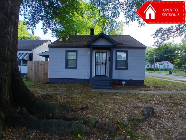 Building Photo - Charming 2 bedroom 1 bath home for rent- S...