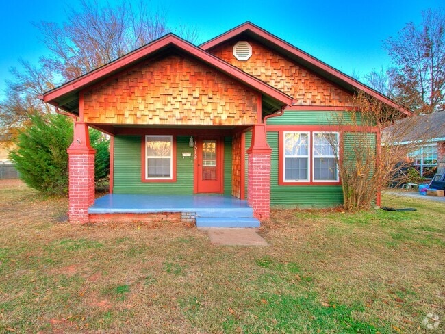 Building Photo - 3 Bedroom 1 Bath home in Shawnee!