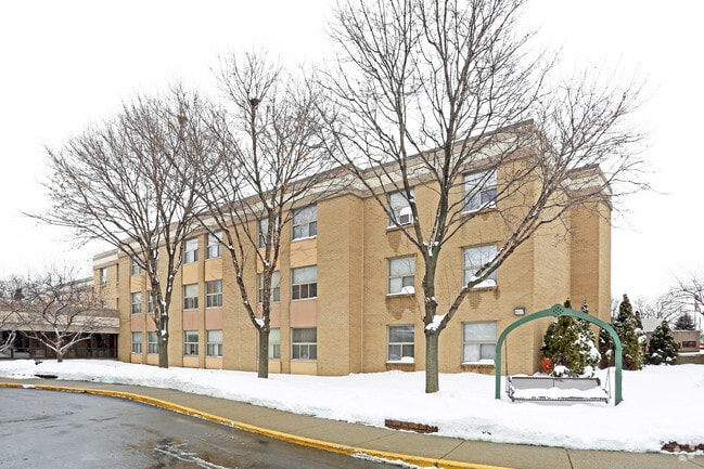 Photo - Erin Manor Apartments