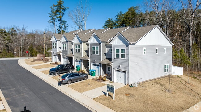 Avery - Avery Townhomes