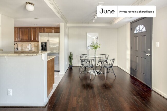 Room in Shared 5 bed/2.5 bath home in H Street