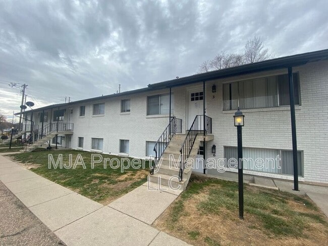 Building Photo - 1428 W 300 N Unit 08 Rental