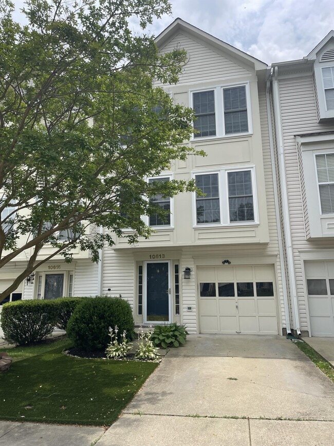Building Photo - 10613 Ignatius Digges Dr