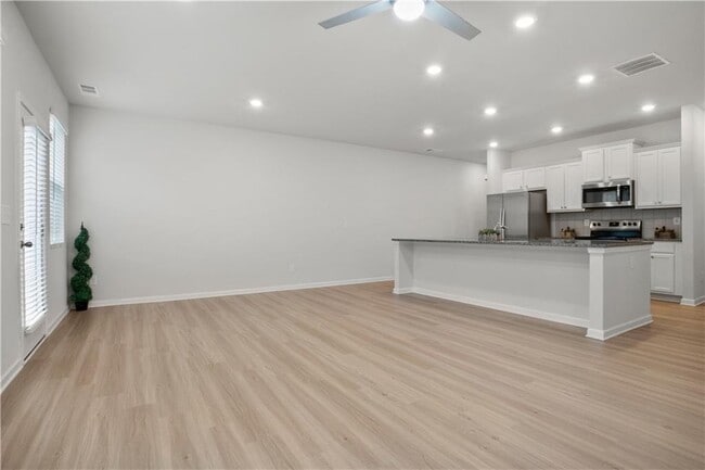 Photo - 241 Turner Ln