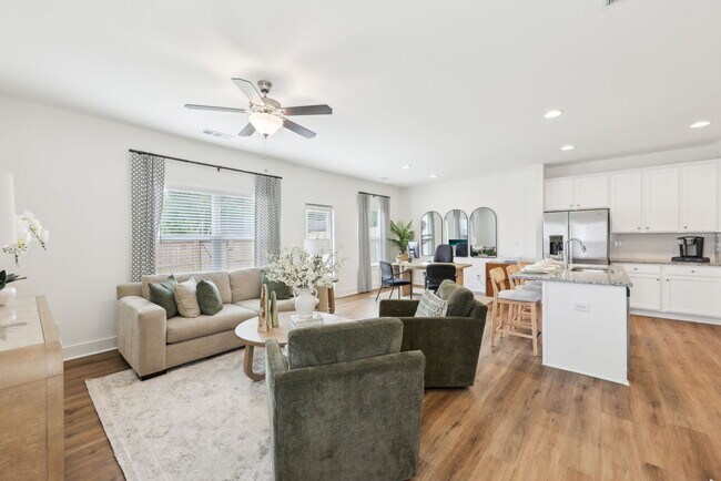 Photo - Parkway Pointe Crossing