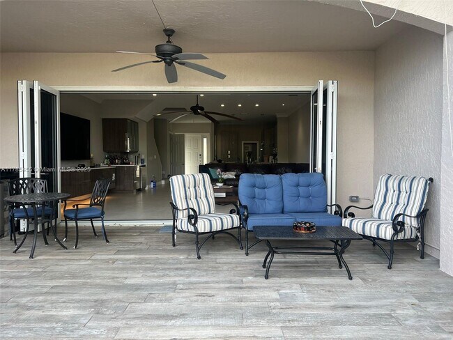 Photo - 87 Hendricks Isle