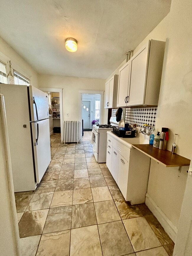 Photo - AVAILABLE JUNE 1st - Great 4 Bed, 1 Bath in East Duluth!