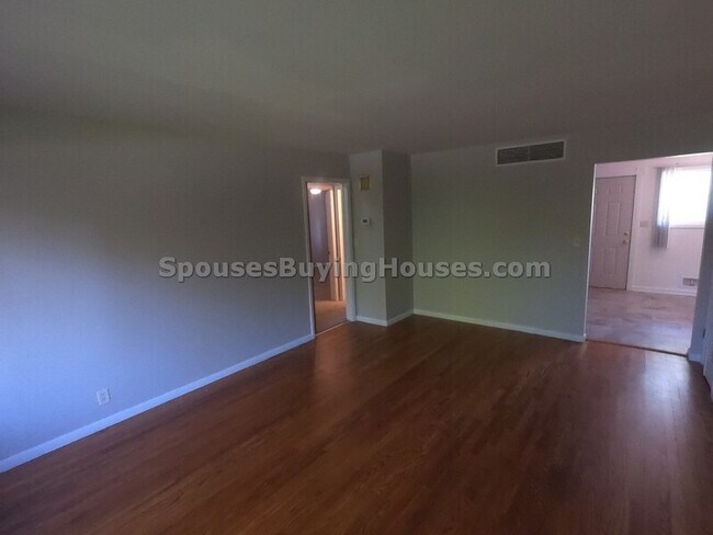 Photo - 6129 Laurel Hall Dr