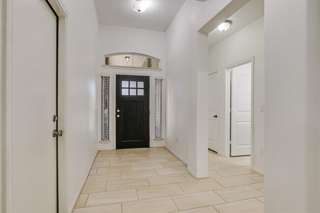 Photo - 14209 Marathon Rd