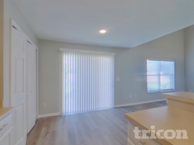 Photo - 1443 Sherbourne St