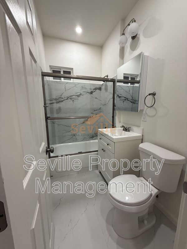 Photo - 354 Peralta St