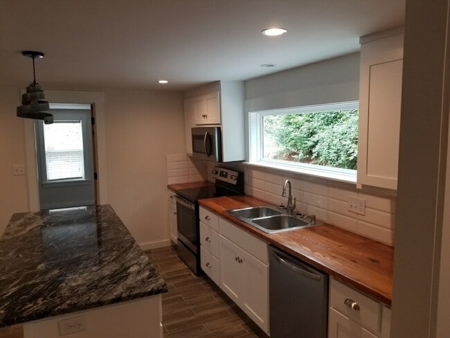 Photo - 966 Dr Martin Luther King Jr Pkwy