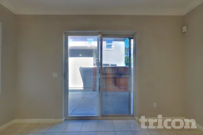 Photo - 3980 Tule St