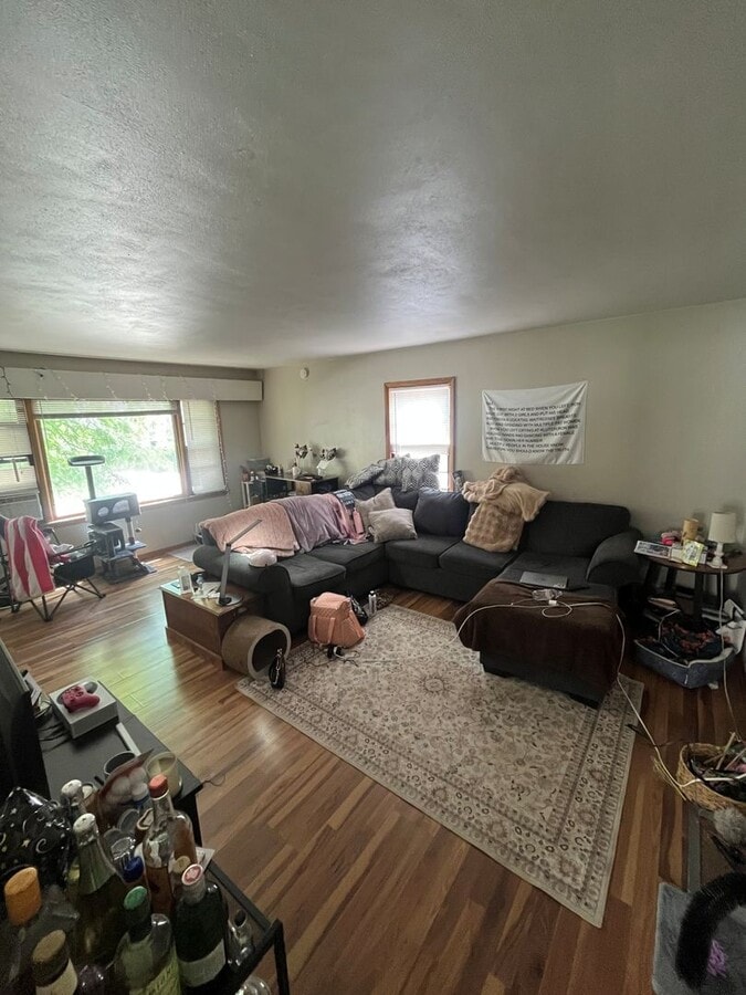 Photo - 316-318 S Brooks St Unidad 316