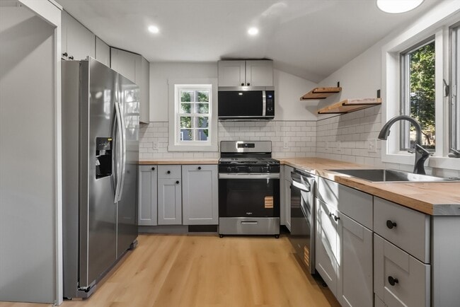 Photo - 14 Lincoln St