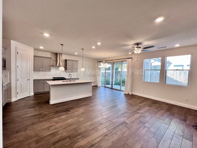 Photo - 1436 E Via Albero Dr