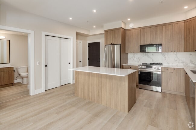 2BR, 2BA - 927SF - A - Kitchen - Westview