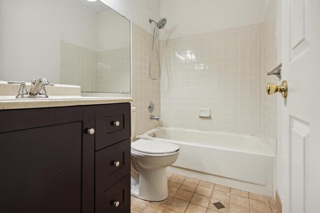 Photo - 99 Cottonwood St