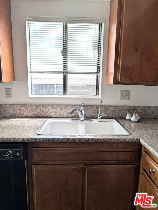 Photo - 3988 Moore St Unit 5