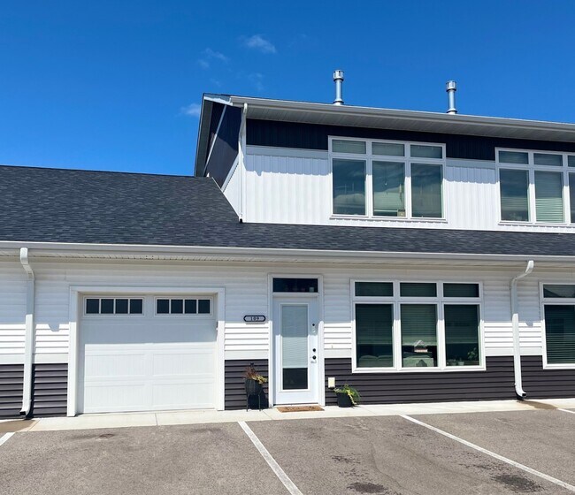 413 Prairie Rose Trl