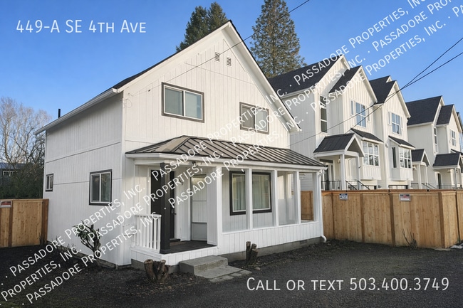 Building Photo - 449 SE 4th Ave
