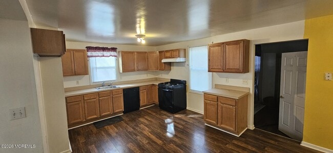 Photo - 402 W Green St