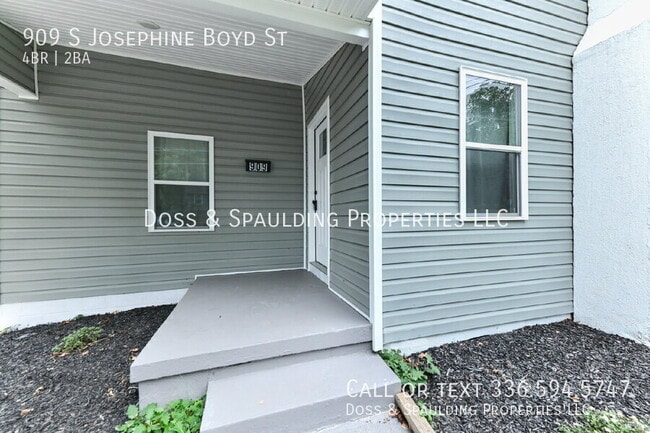 Photo - 909 S Josephine Boyd St
