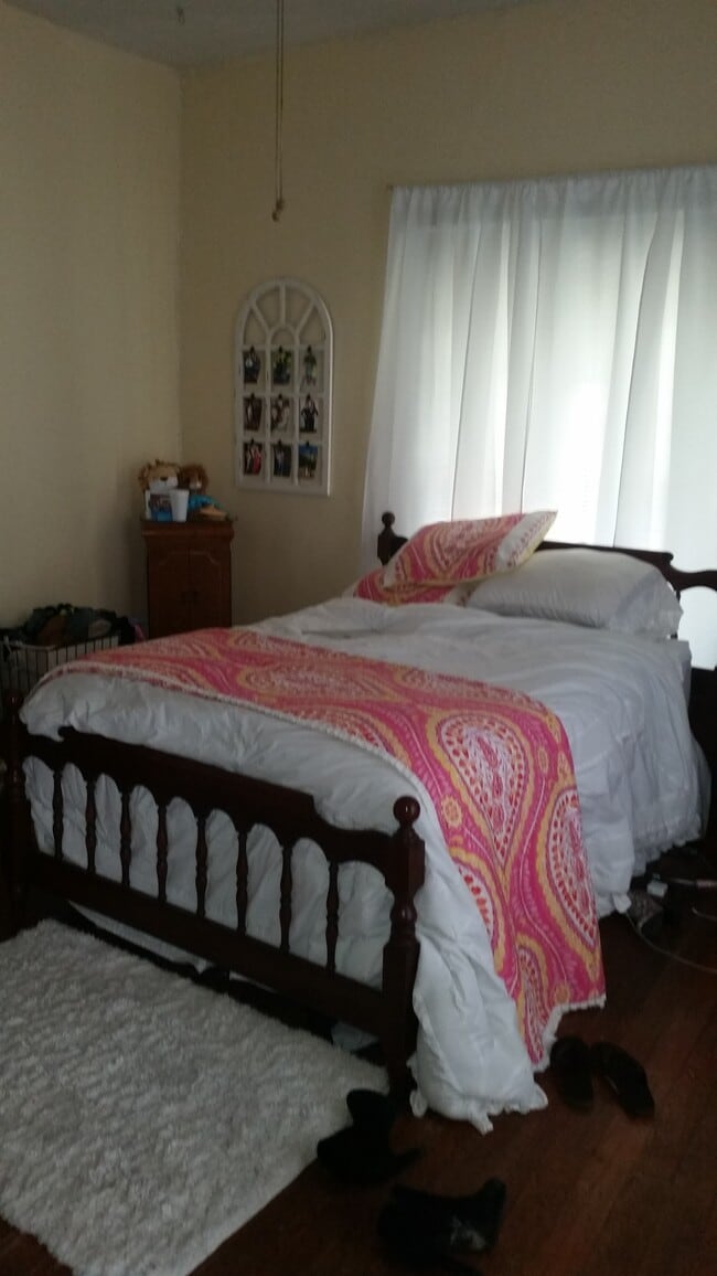 #A bedroom - 421 Woodland Ave Unit A