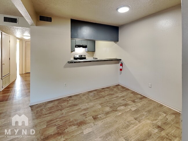 Photo - 624 E 3rd St Unidad 201