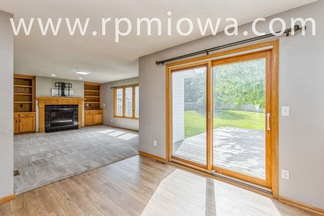 Photo - GREAT LOCATION!! 4 Bedroom, 3.5 Bathroom Home in West Des Moines