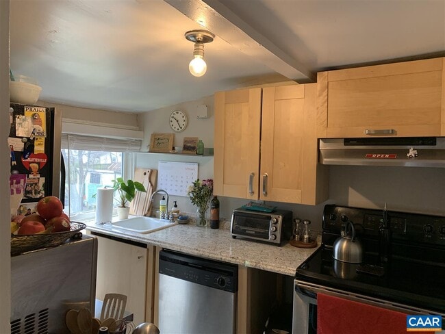 Photo - 804 Hinton Ave