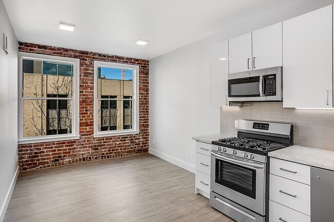 Photo - 423 Terry Apartments in the Heart of First...