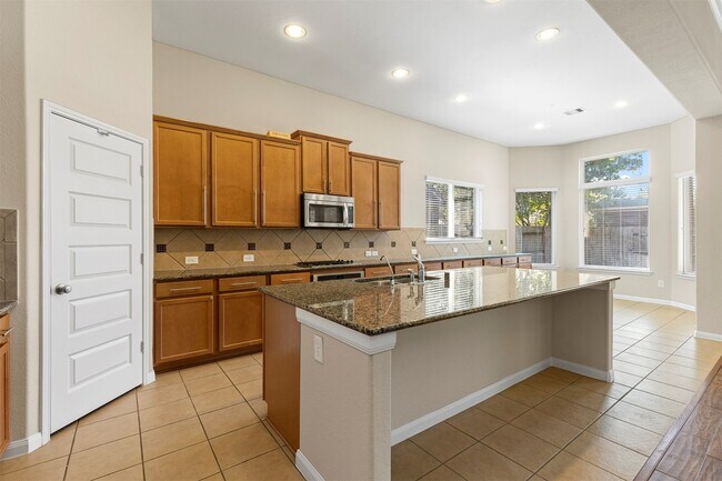 Photo - 22023 Flashing Ridge