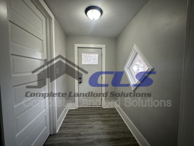 Photo - 1507 5th Ave