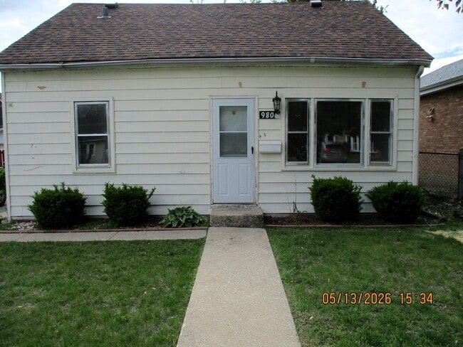 Building Photo - 9806 Marion Ave