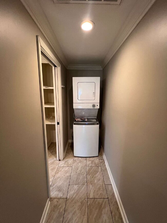 232 Clinton St Unit C